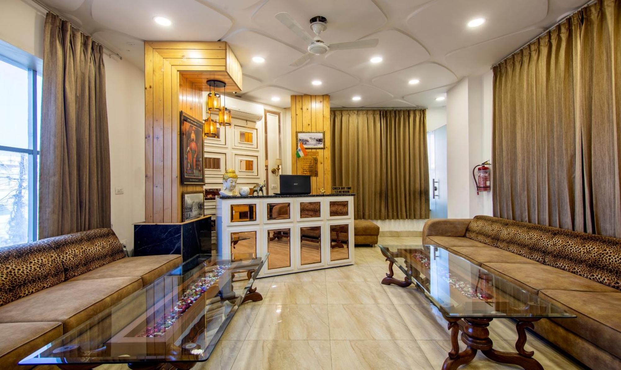 Itsy Hotels Sehdev Residency, Near Golden Temple Amritsar Buitenkant foto
