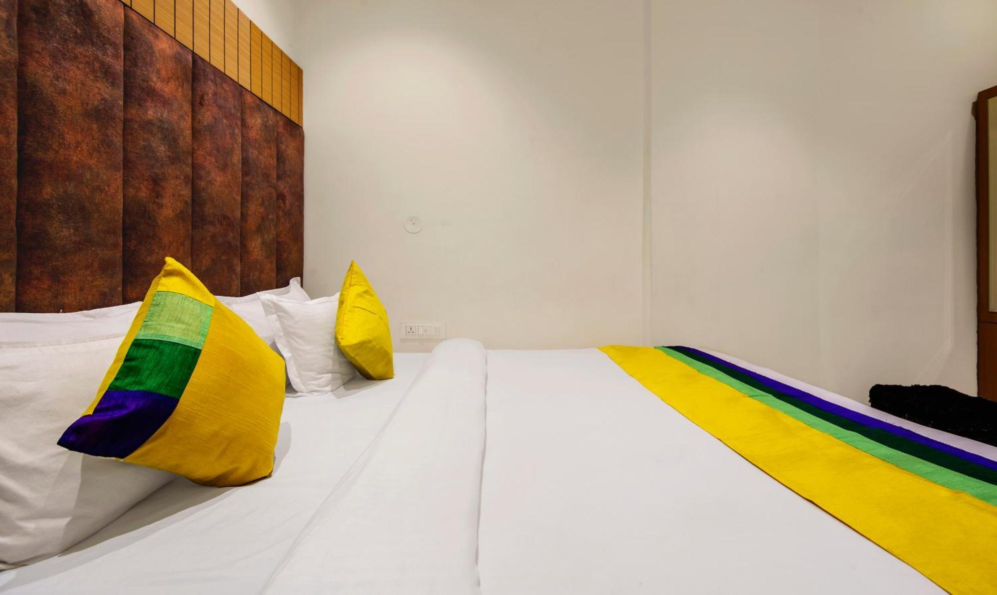 Itsy Hotels Sehdev Residency, Near Golden Temple Amritsar Buitenkant foto