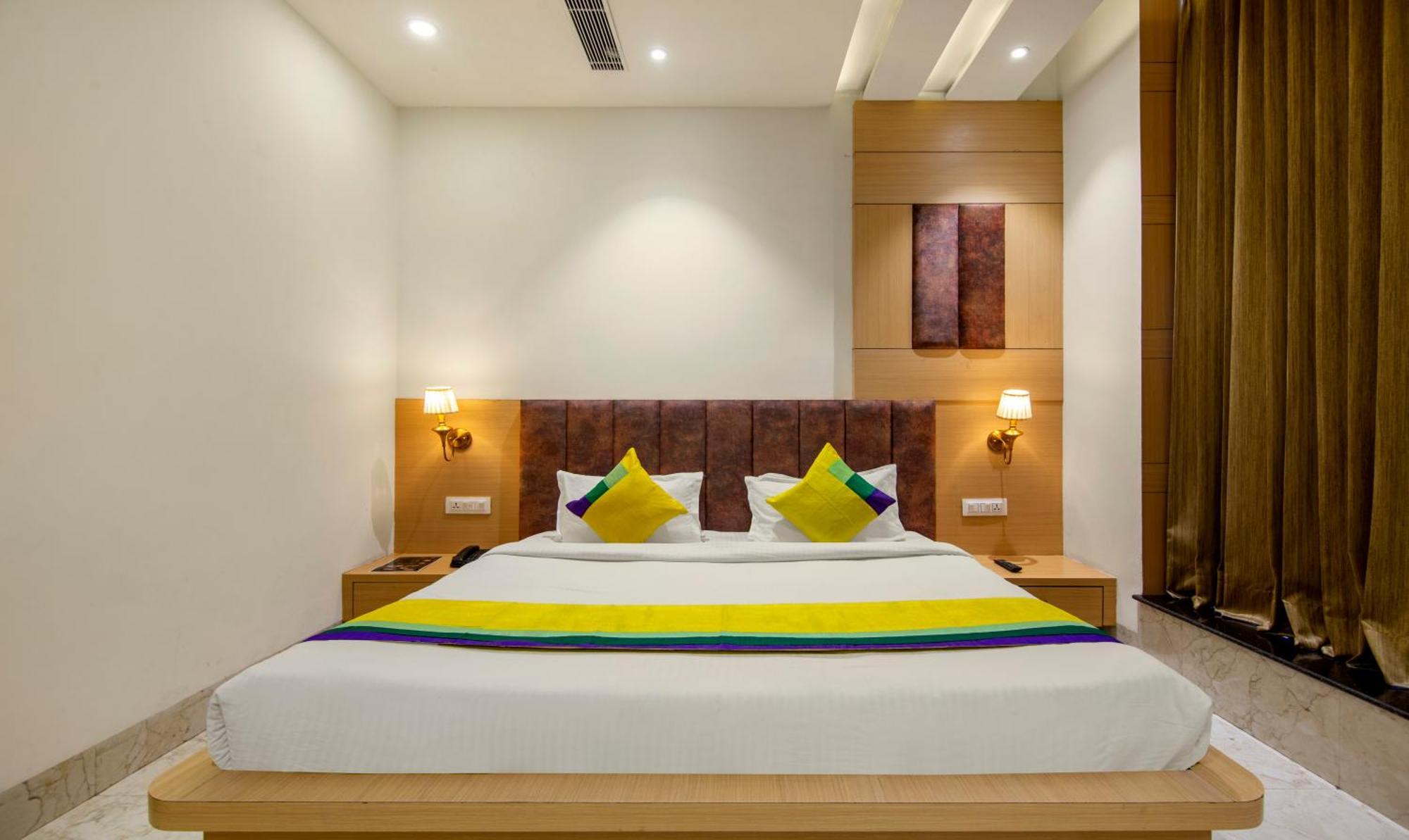 Itsy Hotels Sehdev Residency, Near Golden Temple Amritsar Buitenkant foto