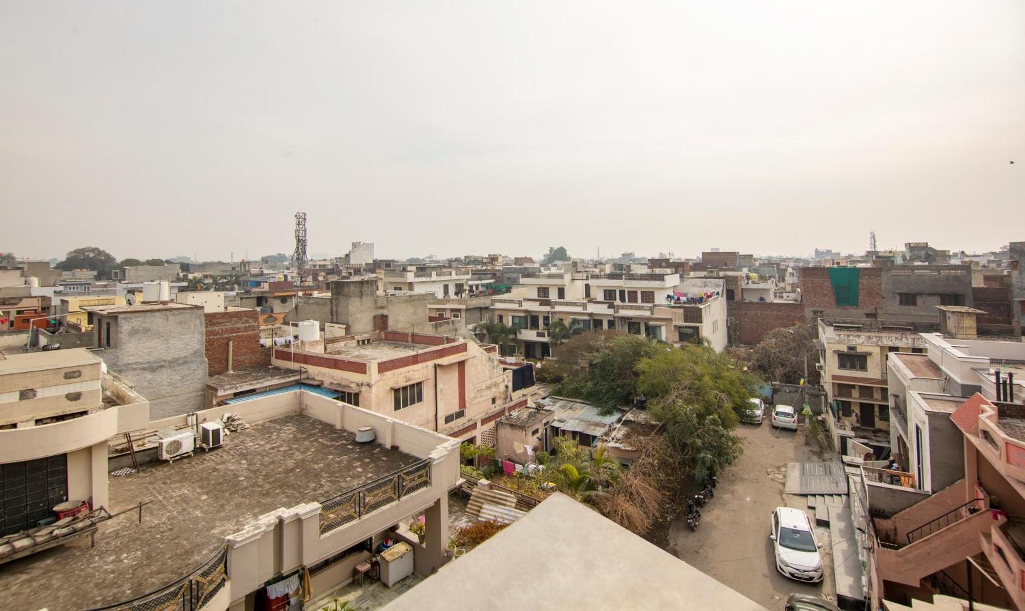 Itsy Hotels Sehdev Residency, Near Golden Temple Amritsar Buitenkant foto