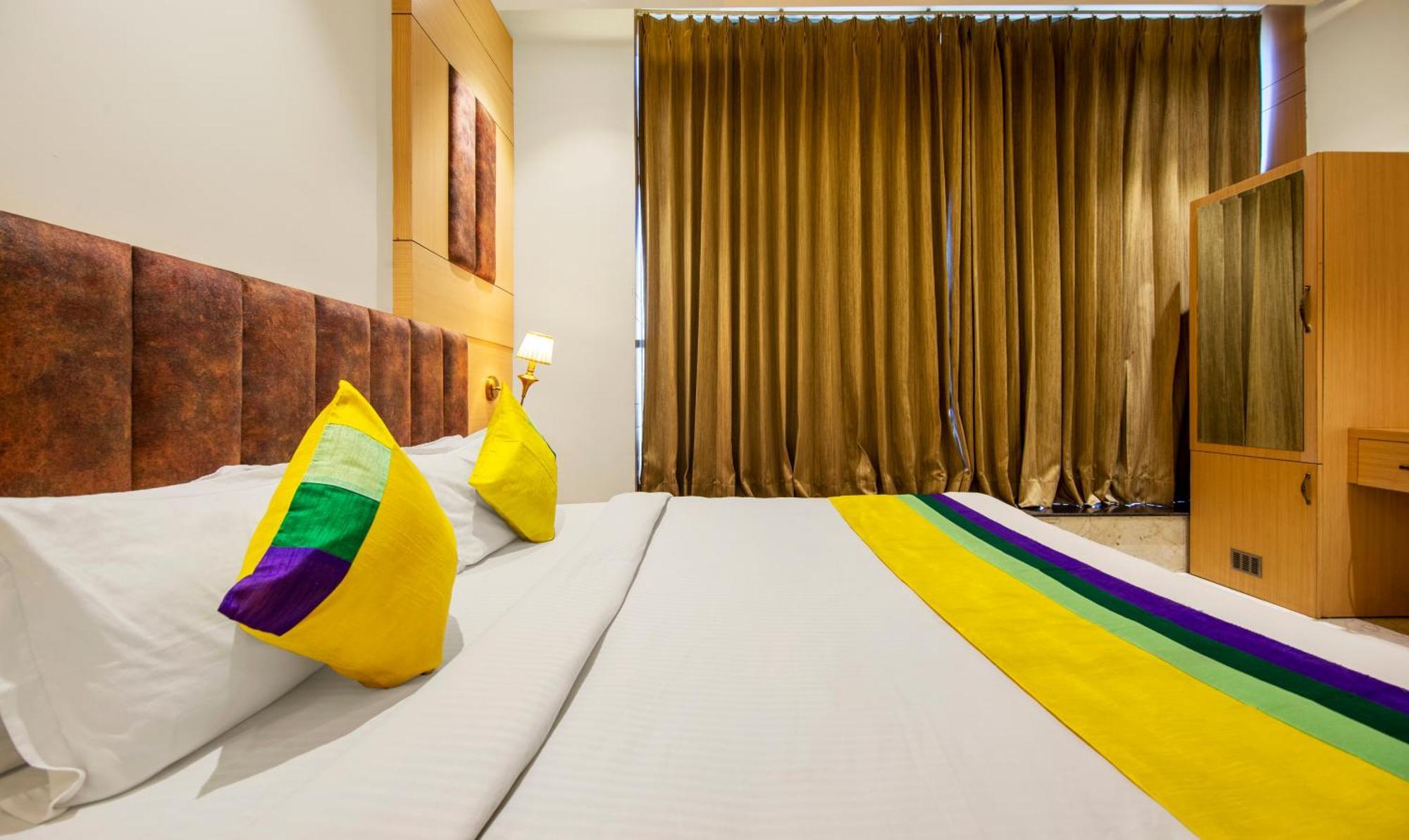 Itsy Hotels Sehdev Residency, Near Golden Temple Amritsar Buitenkant foto