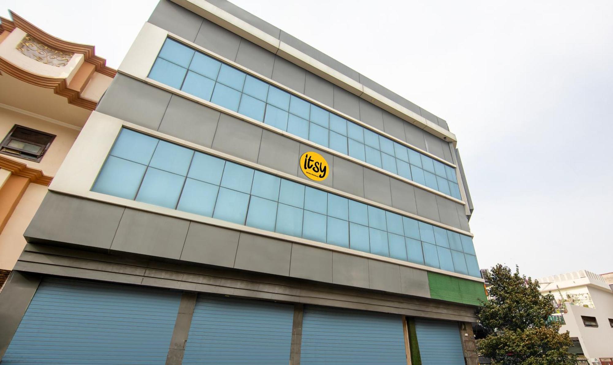 Itsy Hotels Sehdev Residency, Near Golden Temple Amritsar Buitenkant foto